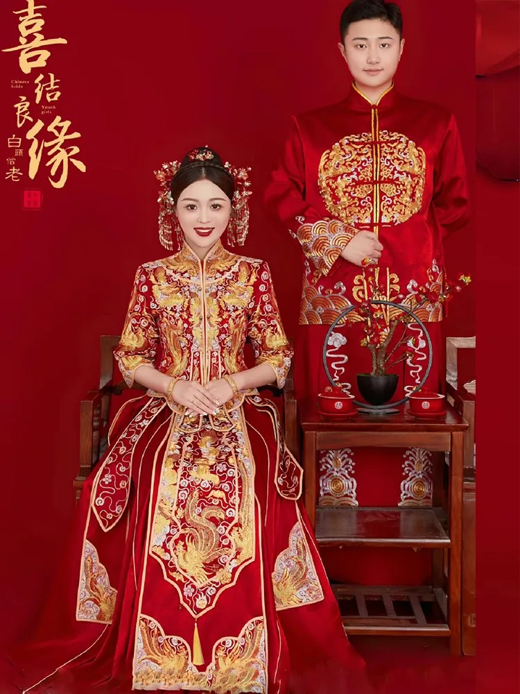 

New wedding dress of the dragon and phoenix gown Chinese-style toasting heavy industry Five Blessings