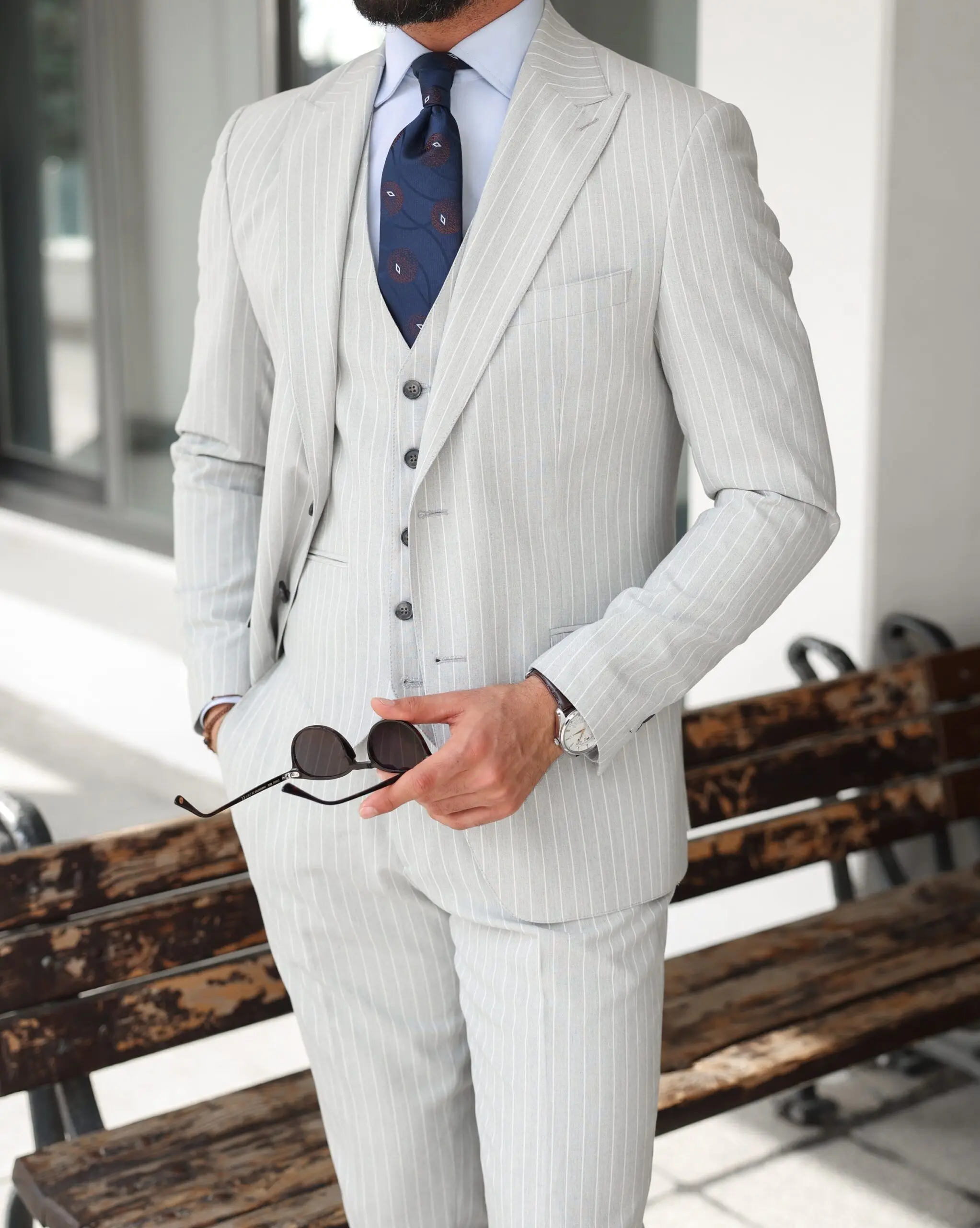 Elegant Men Suits Tuxedo Peaked Lapel Single Breasted Stripe Customized 3 Piece Blazer Vest Pants Tailored Formal Business