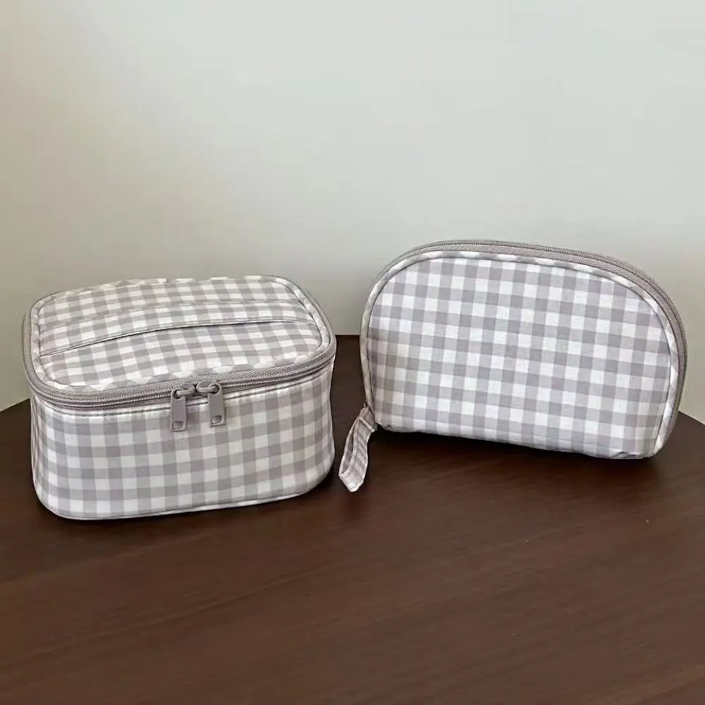 

Simple Oxford Cloth Red Plaid Makeup Bag Multifunctional Large Capacity Toiletry Organizer Bag Waterproof Toiletry Bag Travel