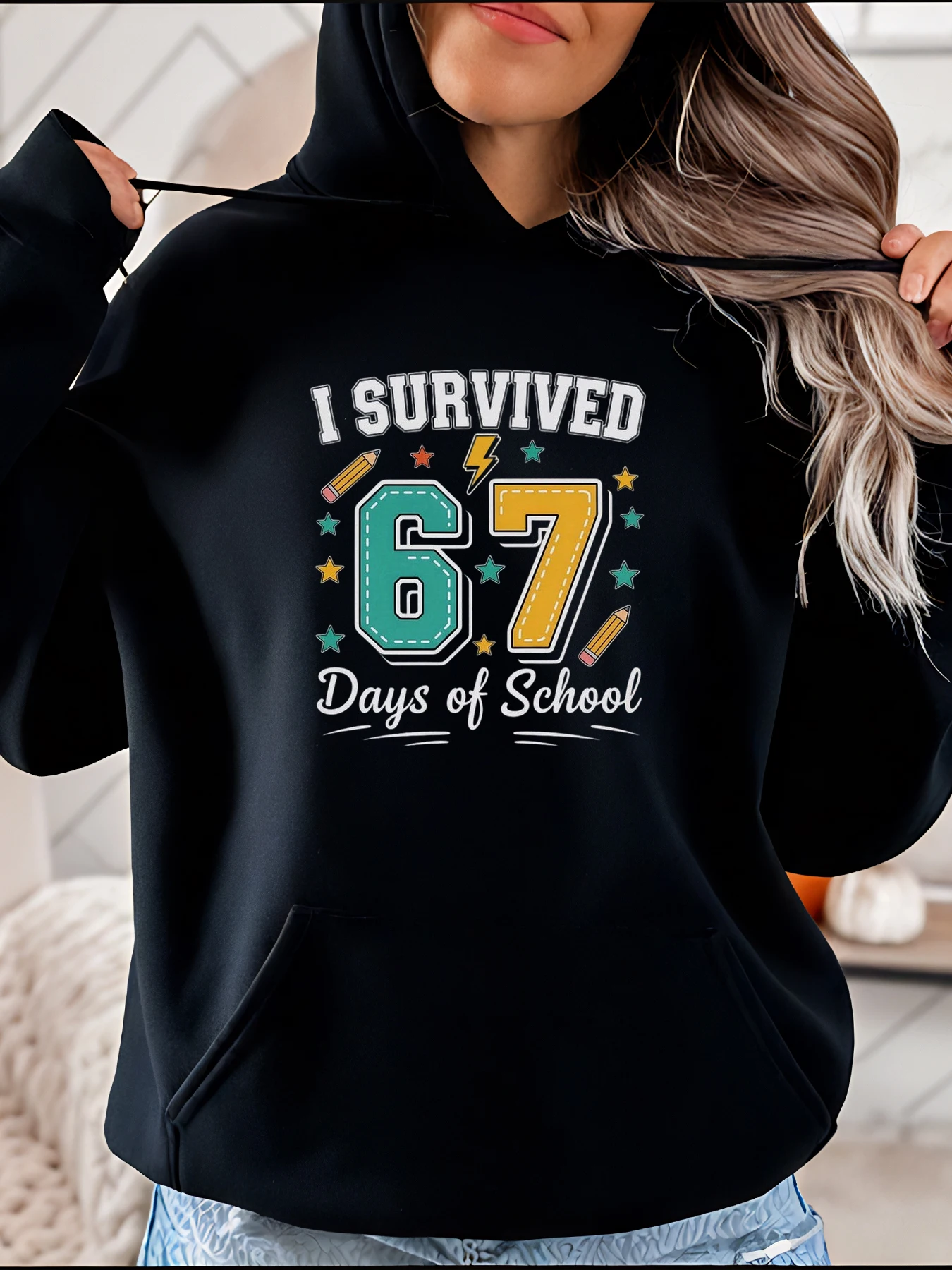 

Толстовка с принтом I Survived 67 дней в школе в повседневном стиле с карандашом и деталями в виде звезды для женской школьной одежды