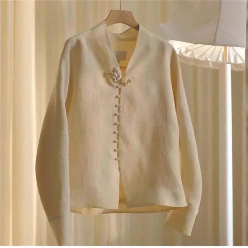 

French Button Peral Blouse Casual Cream Tops Spring Autumn Fashion 3D Flower Loose Shirt Literary Women Clothing