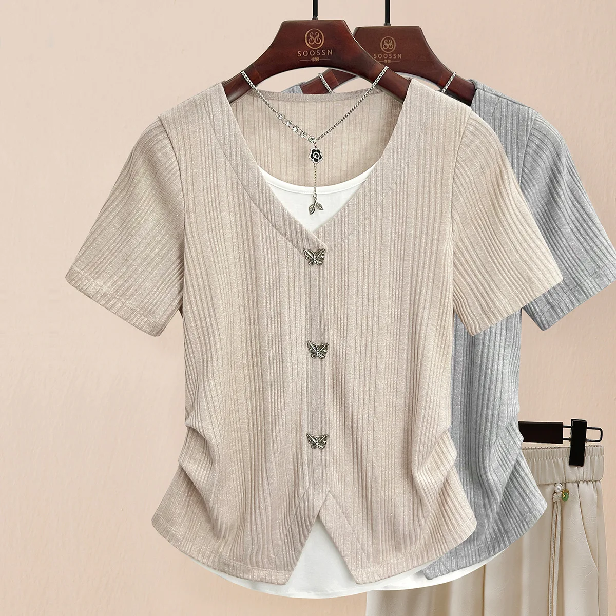 

Женская футболка с эффектом двухслойности, круглым вырезом и коротким рукавом, весна 2025, модная, премиум-качество, из других материалов, 100%