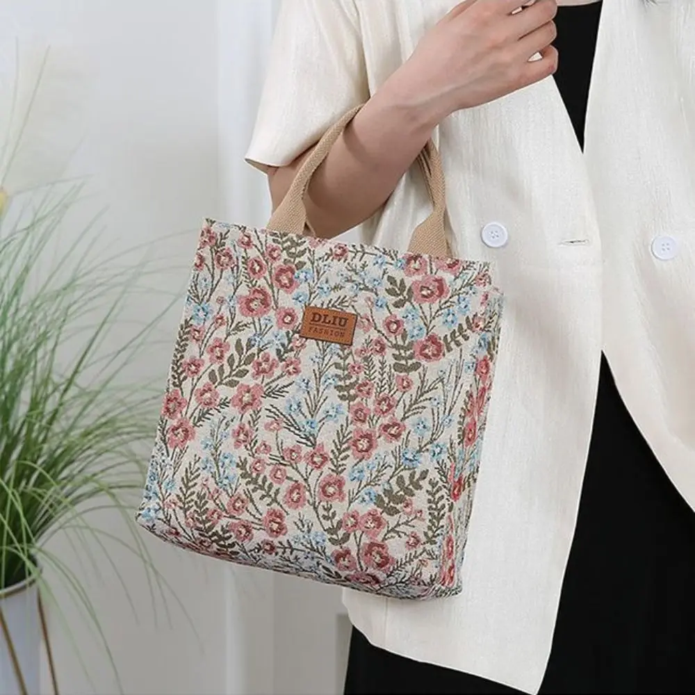 Women's floral lunch tote design