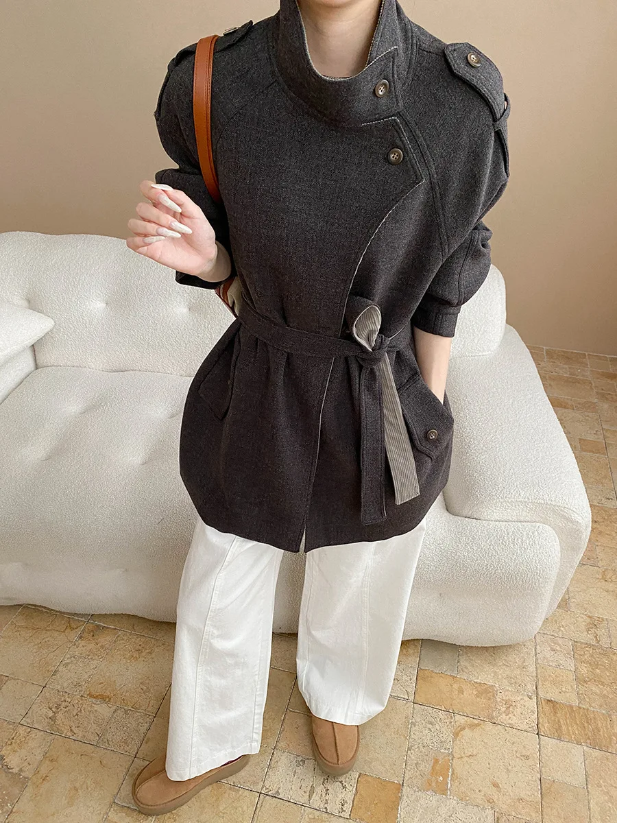 

Women's fashionable casual stand up collar, contrasting color tie, slimming and loose mid length windbreaker