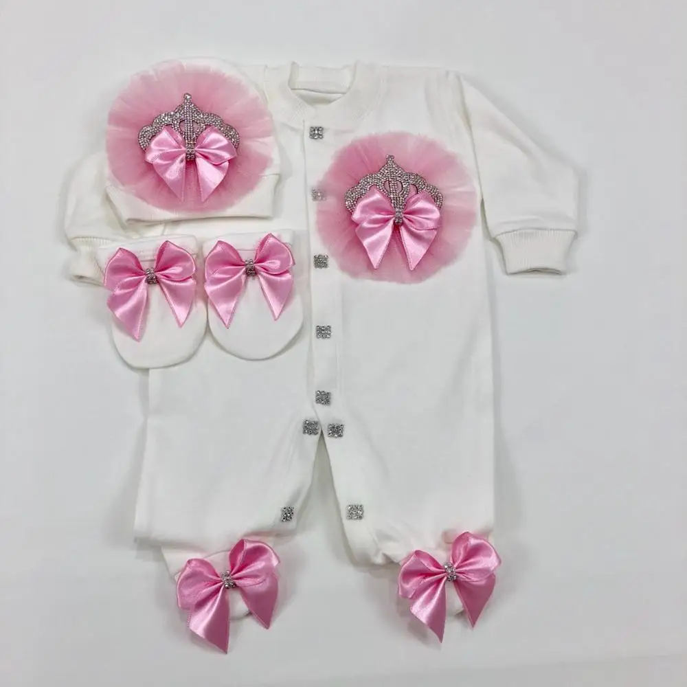 3pcs Newborn Baby Coming Home Outfit Baby Girl Shower Gift Pink Pompon Flower Crown Nursery Take Home Mittens Hat Romper Set