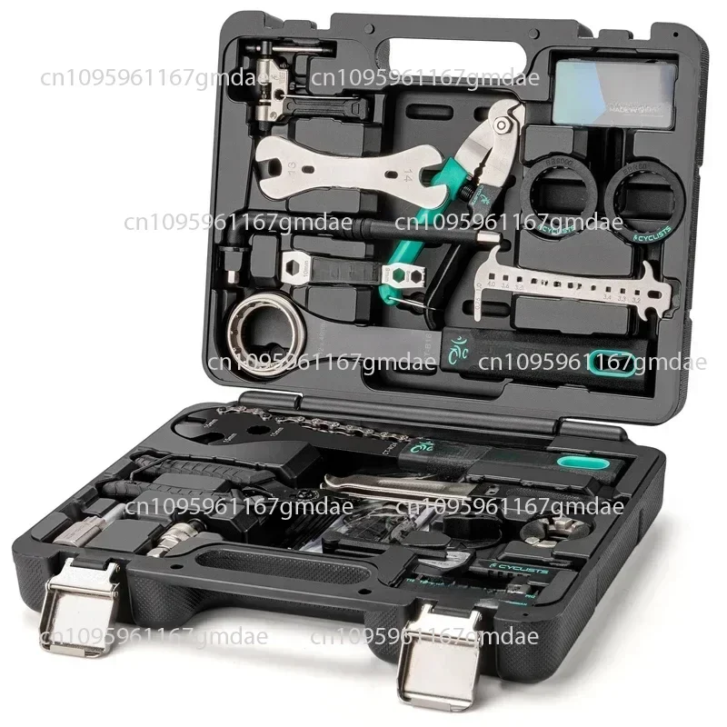 Cyclists Bicycle Re…