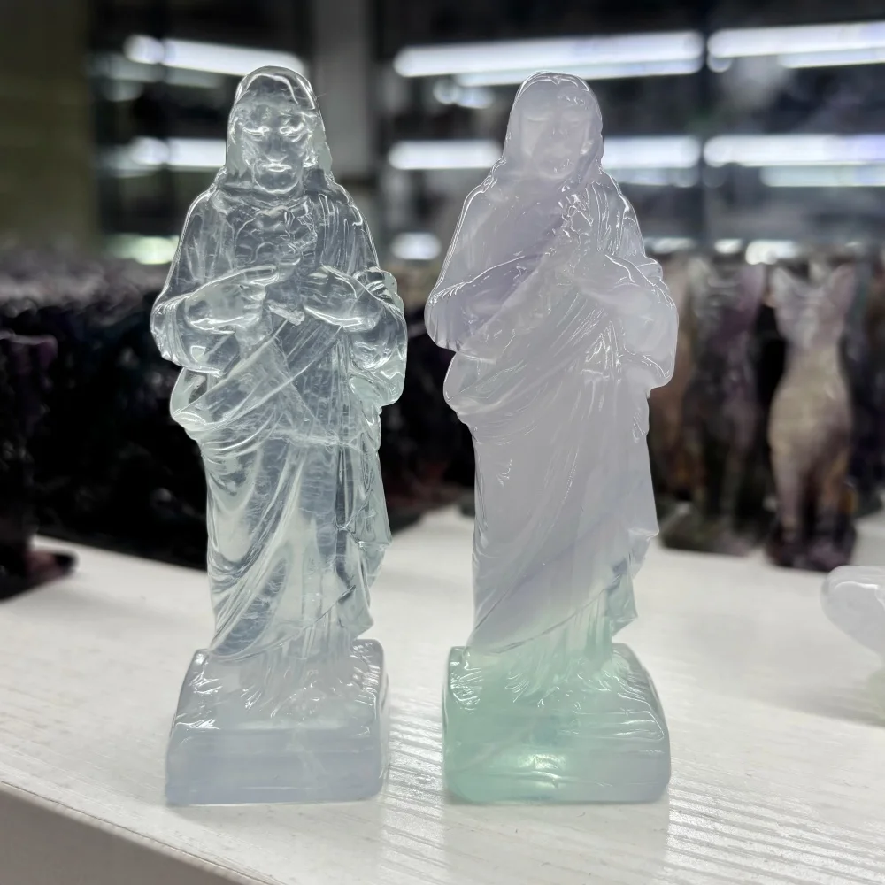 Natural Green Fluorite Jesus Sacred Heart Figurine Hand Carved Crystal Jesus Statue Healing Stone Religious Home Desktop Decor G