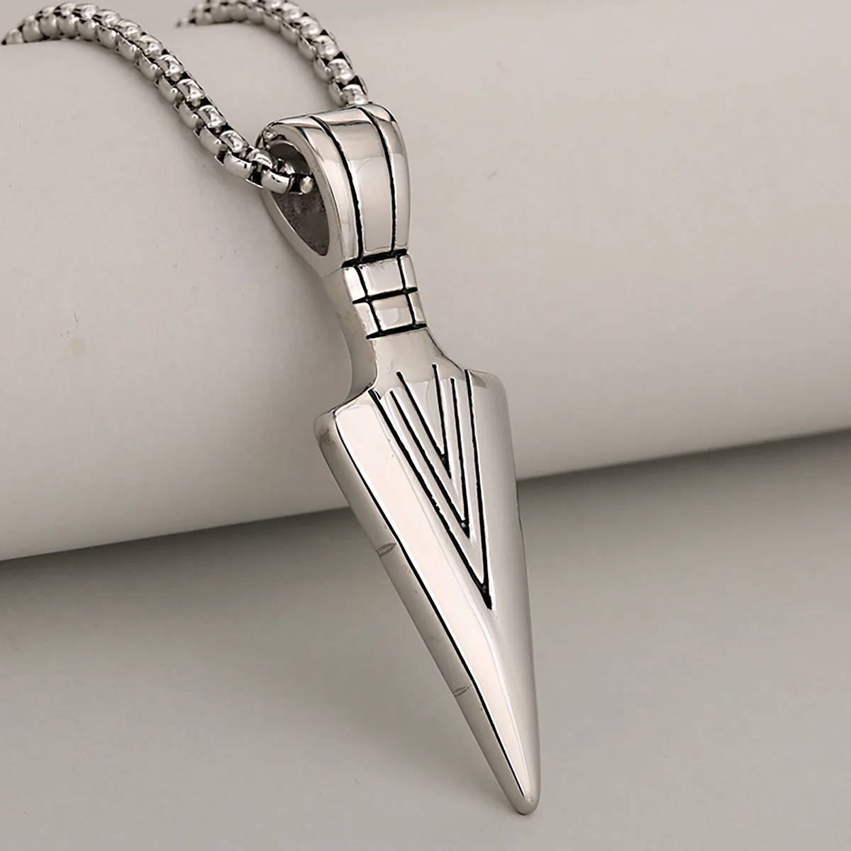 Clean & Neat Retro Personal Cast Arrow Stainless Steel Triangle Spearhead Pendant Necklace For Men And Women, Premium & Low-Key