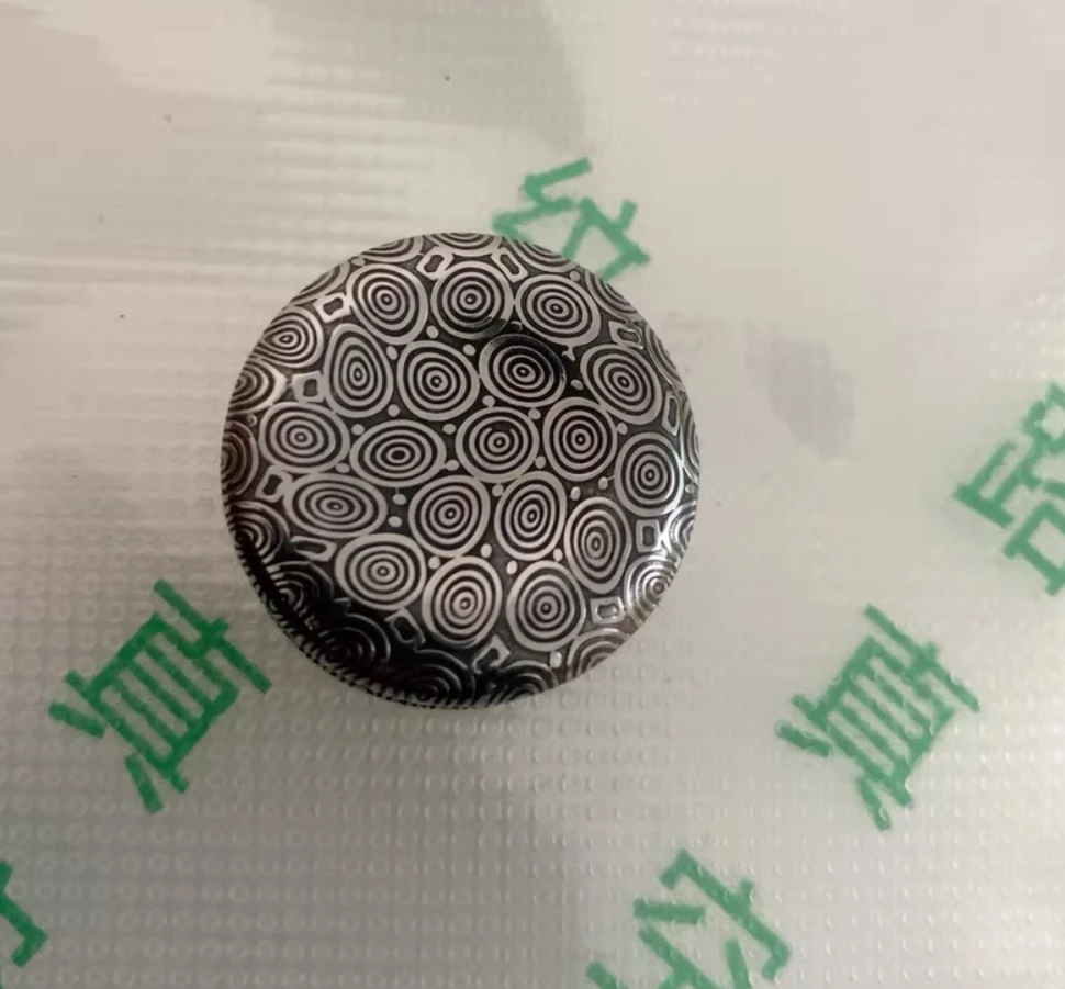 中古 EDC Rui Fen 24.5*13 ミリメートルボタン指先ジャイロ減圧おもちゃ