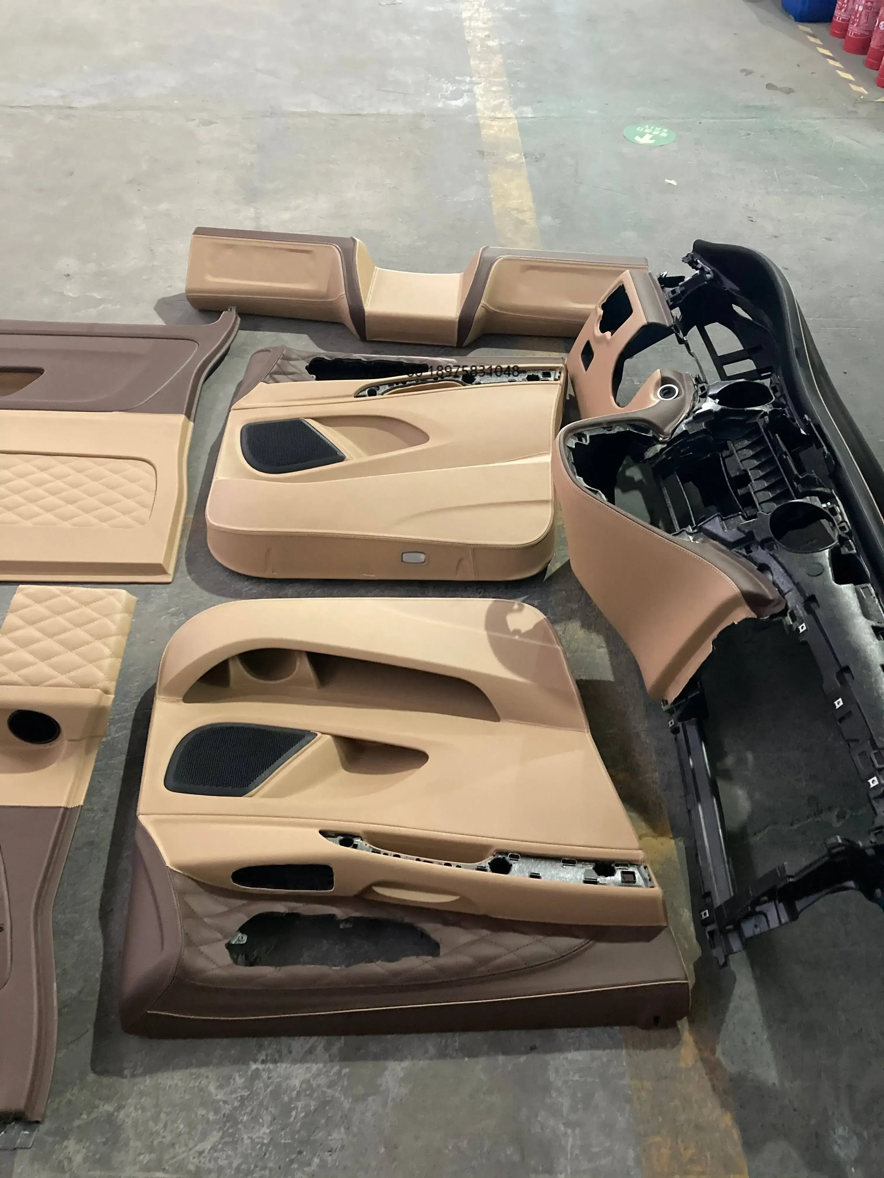 Peças de ajuste de carro, acessórios interiores, kit de atualização com console de controle, porta lateral de parede para vito vclass w447