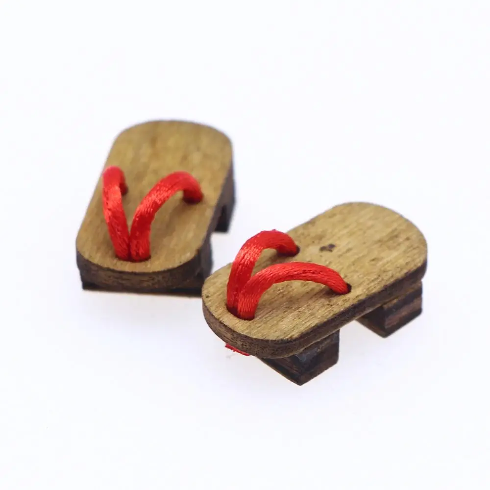 1 Pair Prop Shoes 1:12 Dollhouse Miniature Herringbone Wooden Slippers Mini Wood Dollhouse Clogs Anime Shoes Gift