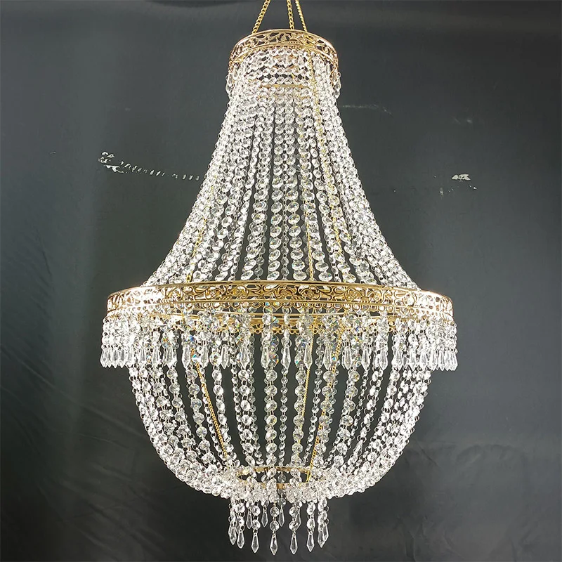 

Light luxury crystal beaded curtain chandelier, European style wedding, romantic atmosphere of wedding, decoration, props