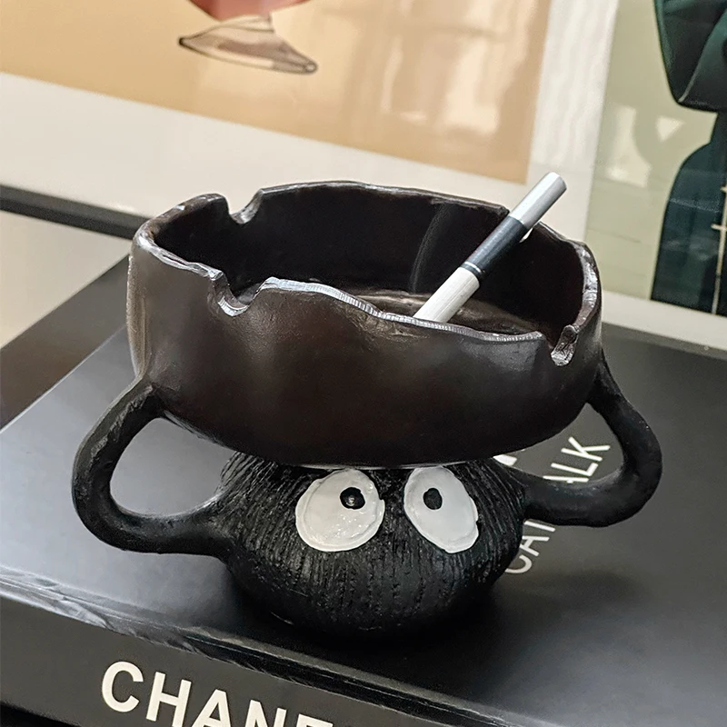 Cartoon Cute Coal Ball Ashtray, Home Living Room Coffee Table Office Desktop High-End Feel Anti-Fly Ash Ashtray Decoration