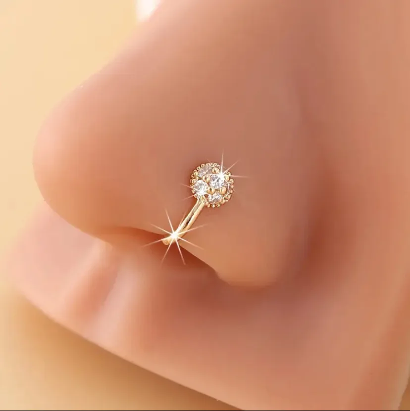 Flower Cluster Zircon Fake Nose Cuff No Piercing U Shape Gold Plated Rhinestone Nose Clip Minimal Elegant European American