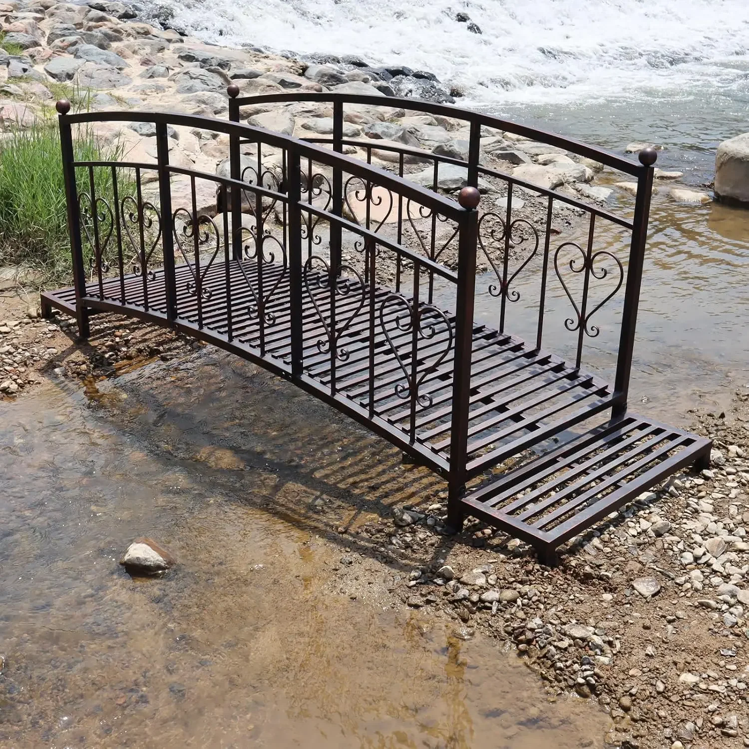 

Декоративный мост для прудового моста со ступеньками и сердечками, металлический садовый мост 8 футов - декоративная арка для наружного двора и сада