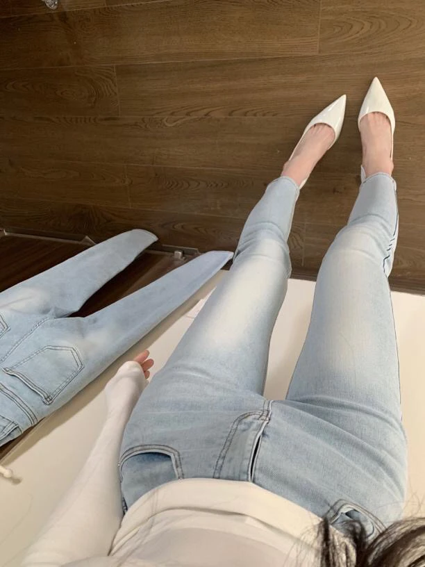 

Женские джинсы с высокой талией, облегающие, укороченные (7/8), прямые, с эффектом двойного синего оттенка, зауженные к низу, весенняя новинка