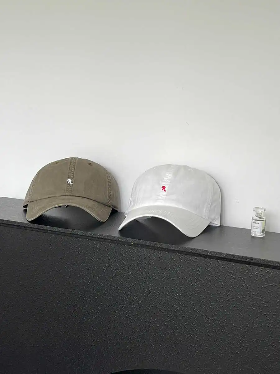 

Sli R Letter Embroidery Baseball Cap Men's Korean Version Couple Match Small Face Dubill Cap Casual Cotton Cap