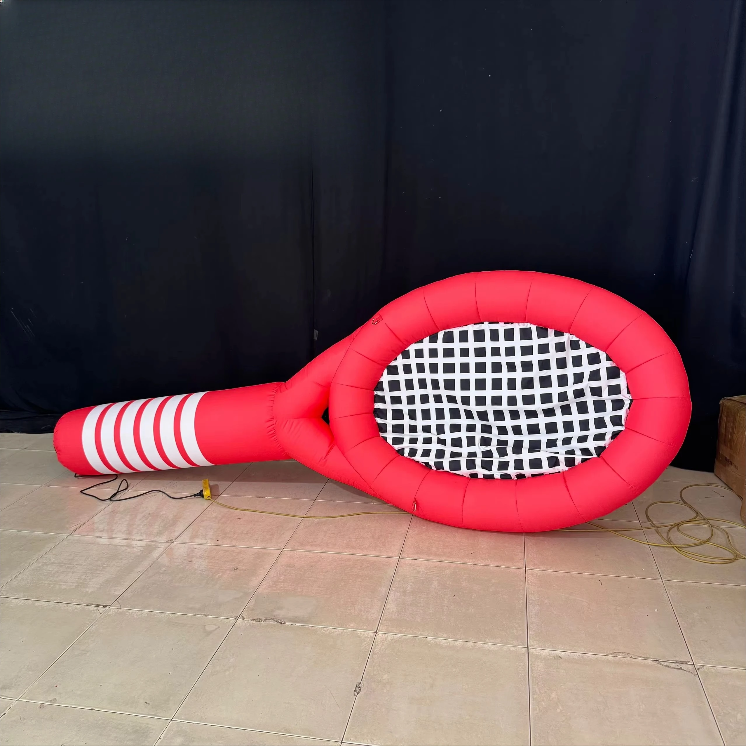

Hot Sale Giant Inflatable Tennis Racket and Ball for Sports Events