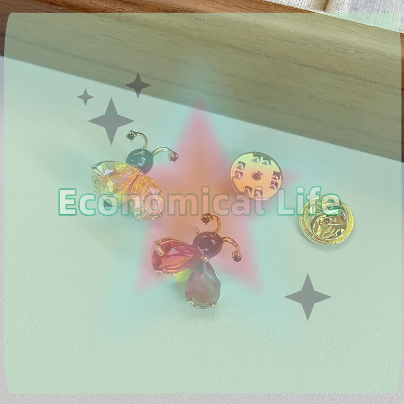 1Pc Alloy Cute Crystal Insect Little Bee Brooches Pin For Women Clothing Coat Jewelry Accessries Gifts