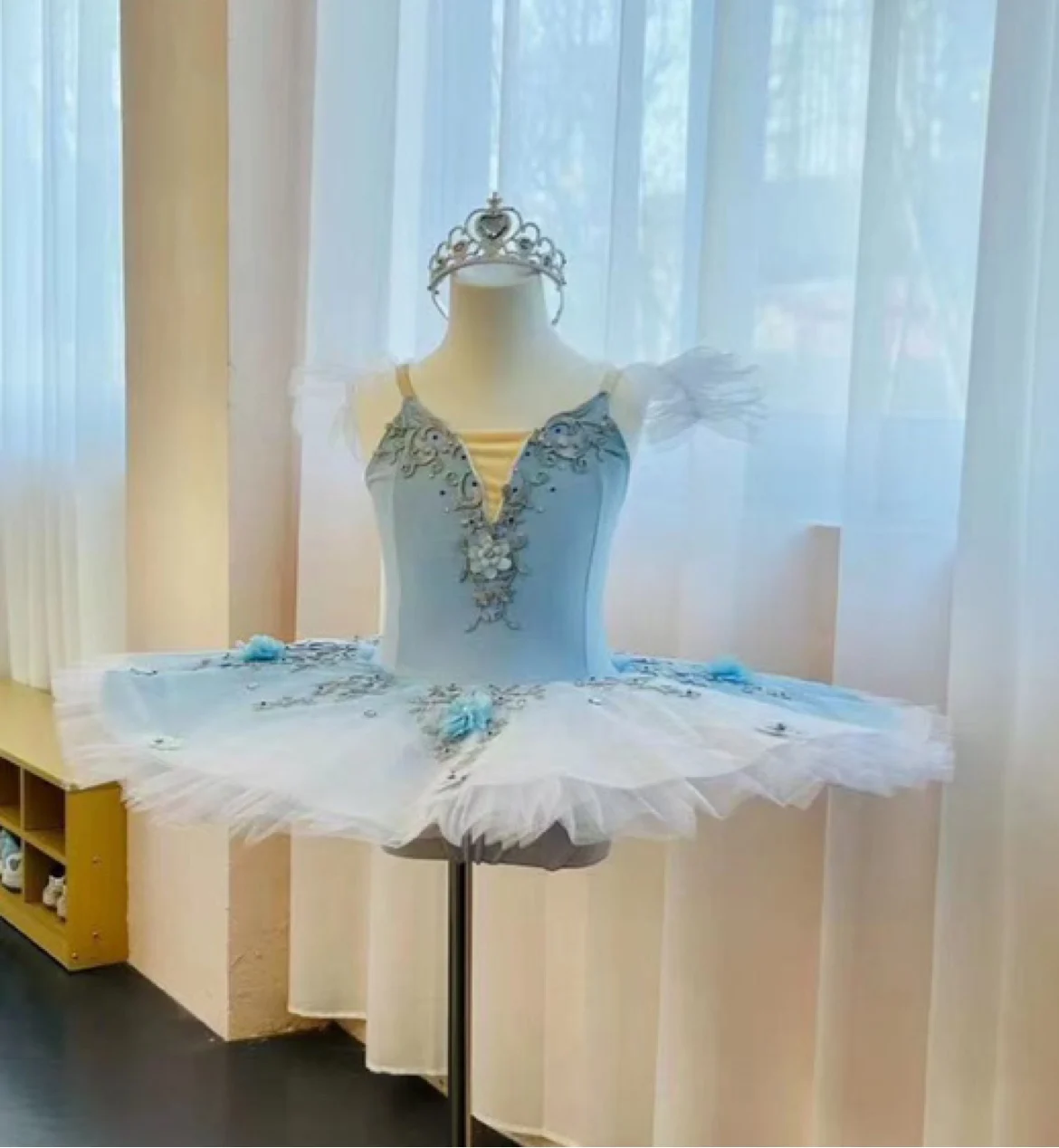 

Girls Ballet Tutu Skirt Kids Classical Dance Skirt Performance Dance Wear Ballet Leotard Woman Dresses For Prom Sequin Pancake
