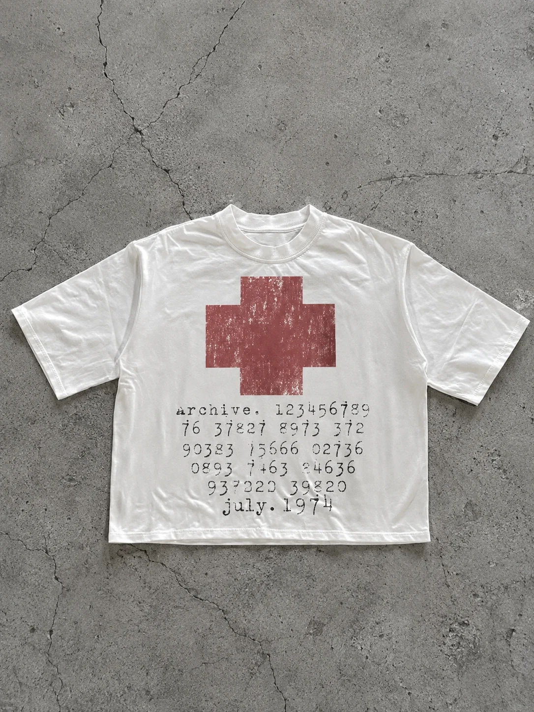 2026 Streetwear Retro Red Cross Graphic T-Shirt Unisex Crew Neck Short-sleeved Retro Y2K Hip Hop Casual Fashion Tops Clothing