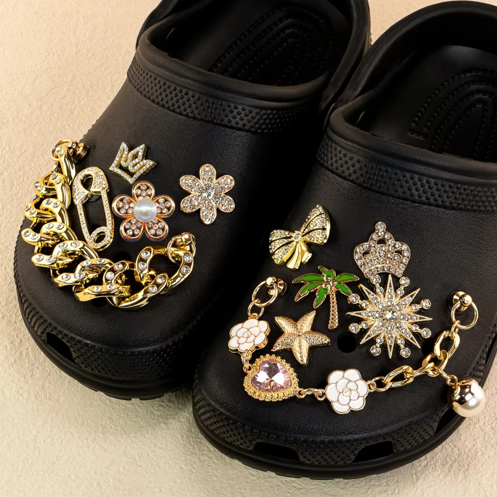 1pcs Designer Golden Chain Metal Luxury Shoe Charms Flowers Decorations Pins for Women Girls Shoes Accessories Clog Buckle Gifts