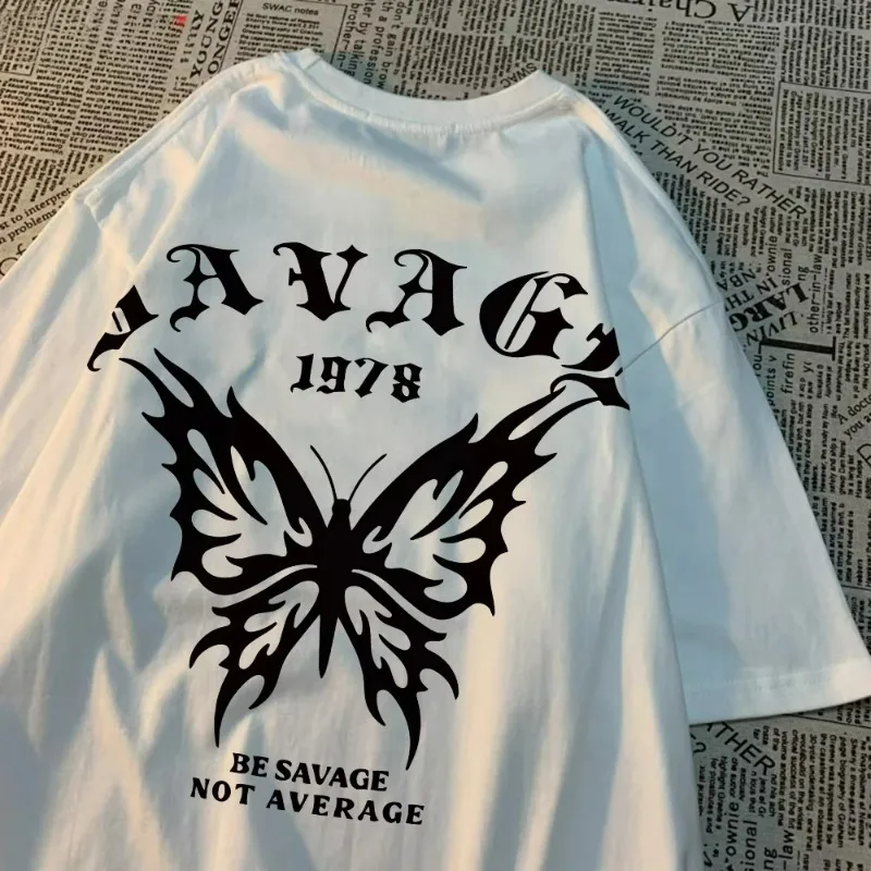Camiseta con estampado de mariposas Be Savage Not Average para mujer, camiseta informal de manga corta con cuello redondo, camiseta básica de moda con gráfico para mujer