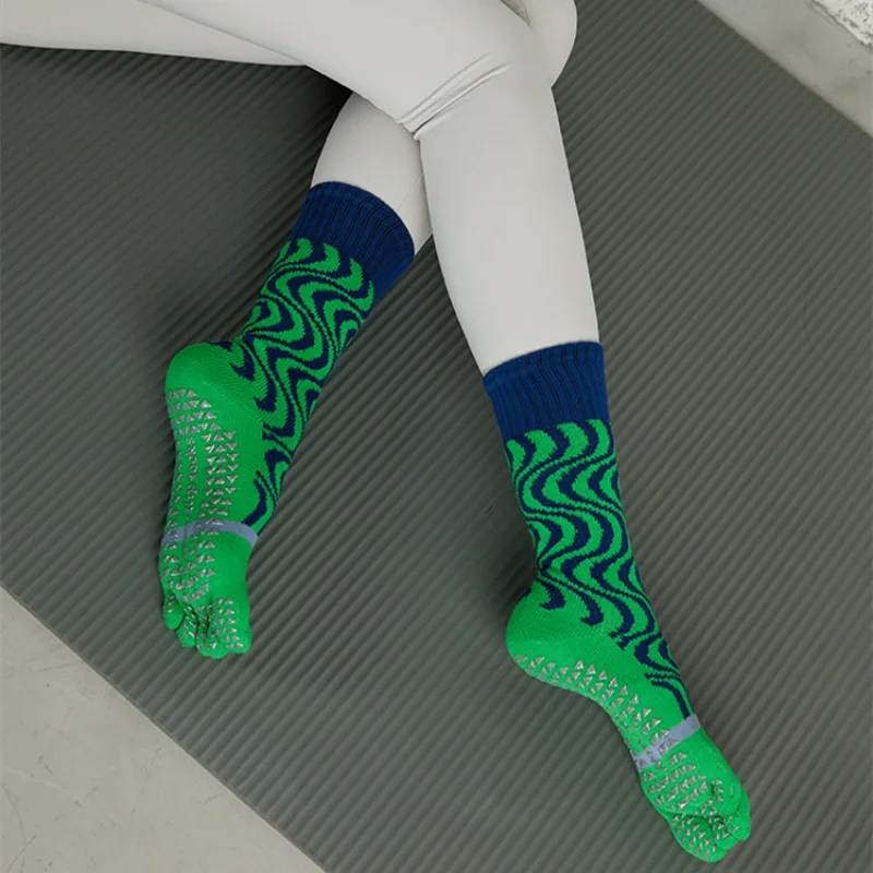 

New Women Pilates Socks Professional Five Fingers Dance Sports Socks Fashion Printing Non-slip Silicone Grip Fitness Yoga Socks