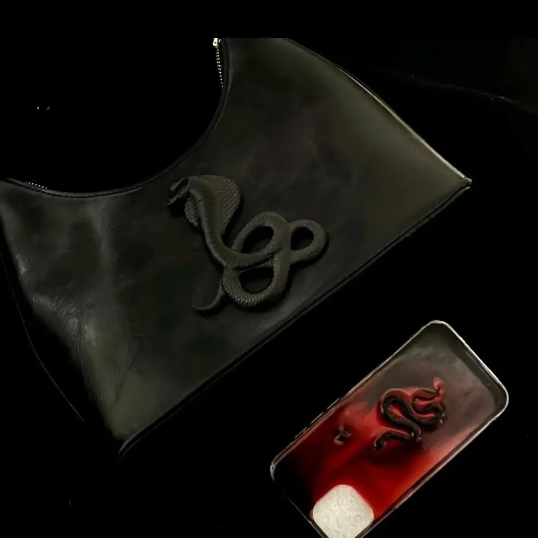 

Original Designer Brand Custom Handmade DIY Stereo King Cobra Crescent Handlade Shoulder Armpit Bags for Women