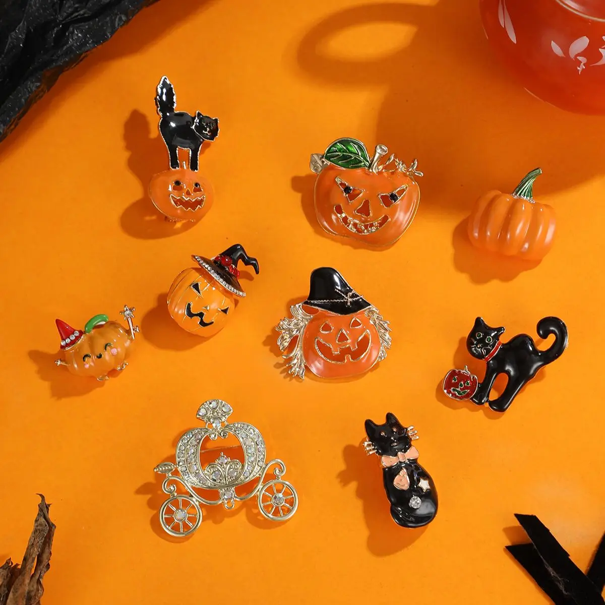 Beaut&Berry Halloween Brooches for Women Pumpkin Cat Pins Unisex Office Party Casual Accessories Gift