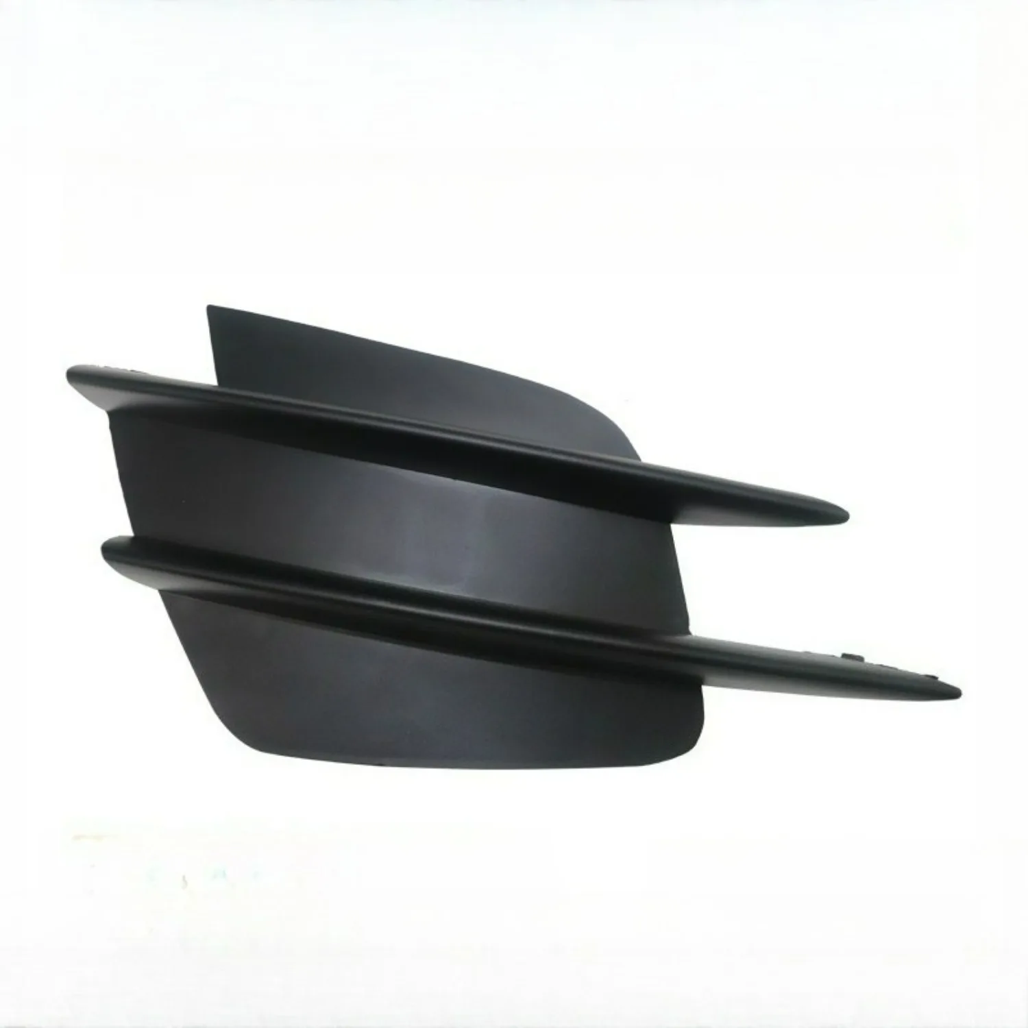 

Suitable for Mercedes-Benz C-Class C260 C180 C300 C200 C220 W205 front bumper grille fog light cover A2058857302 A2058857202