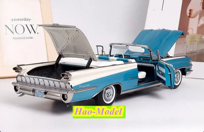 子供のための合金ダイキャストメタルカーモデル、サンスター、1/18 oldsmobile 98、黒と青、装飾品コレクション、男の子の趣味のおもちゃ、ギフト