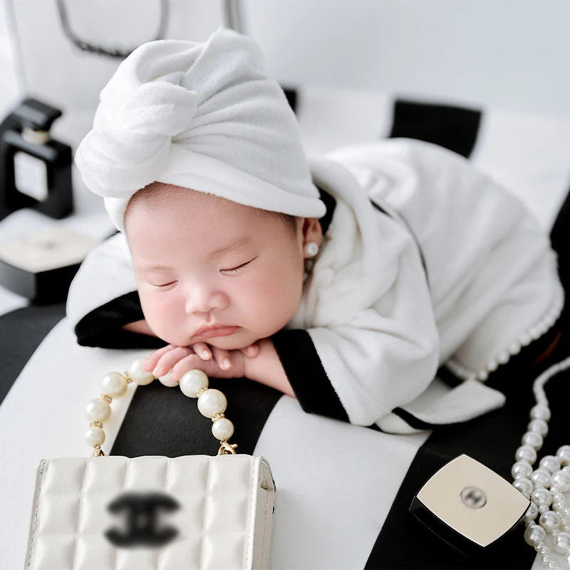 

Noble Style Newborn Photography Props Baby Girl Bathrobe and Bath Cap Pearl Bag Gift Box Accessories Newborn Photography Costume