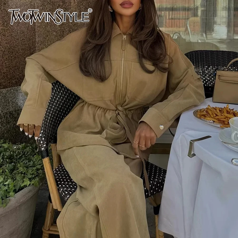 

TWOTWINSTYLE комплект из двух предметов для женщин, воротник-стойка, длинный рукав, лоскутная куртка на шнурке, прямой брючный костюм с высокой талией, женский