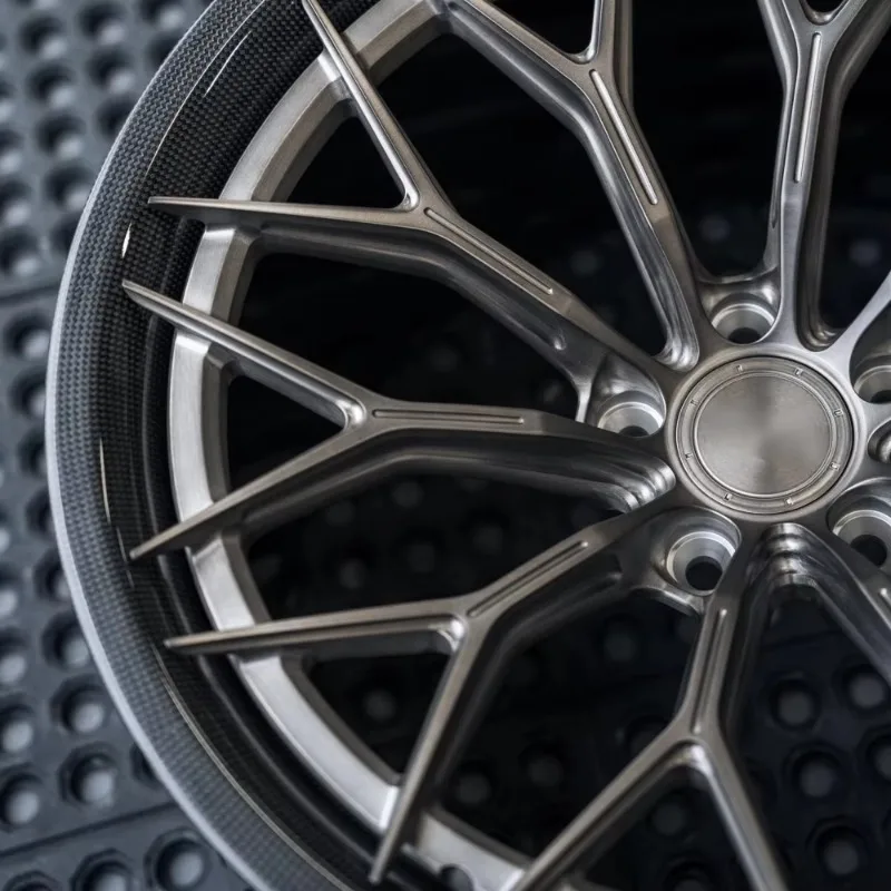 Two-piece Forged Carbon Fiber Wheel Rim 20 21 22 23 Inches Suitable for  Aston Martin