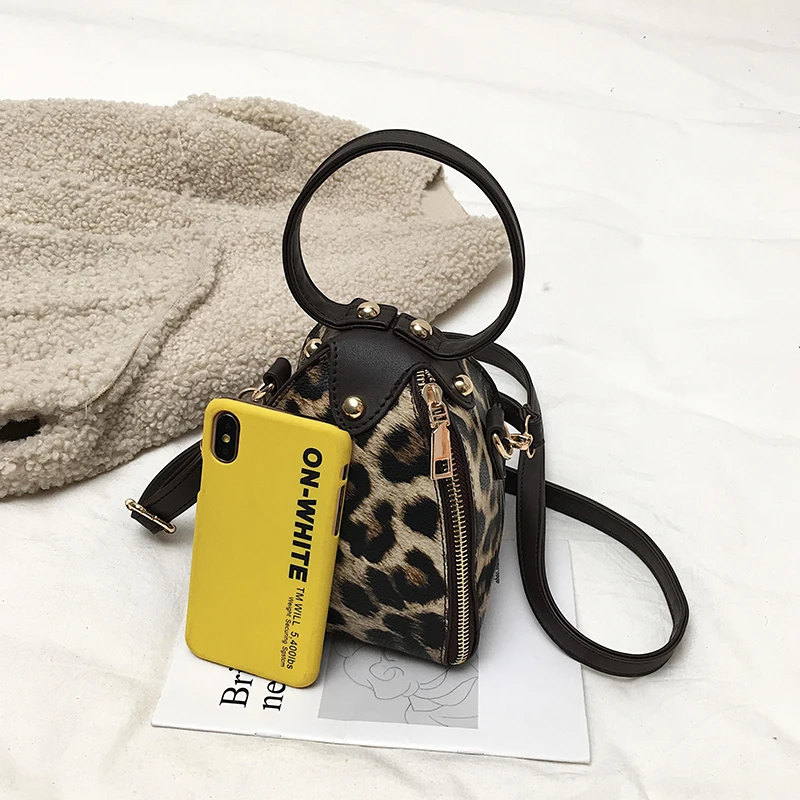 Leopard Rivets Women Messenger Bag Luxury Brand Women Handbag European And American Fashion Personality High-quality Women Bag
