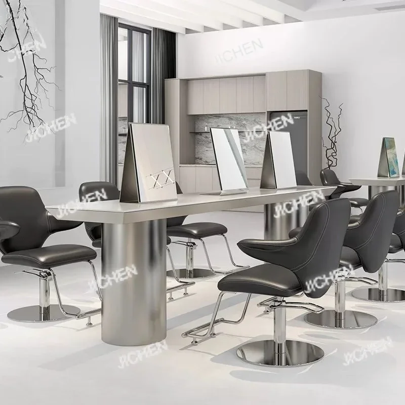 HS Lustro i stolik w salonie fryzjerskim، صالون fryzjerski، lustro do strzyżenia، opgar do trulayej ondulazi i farbovania