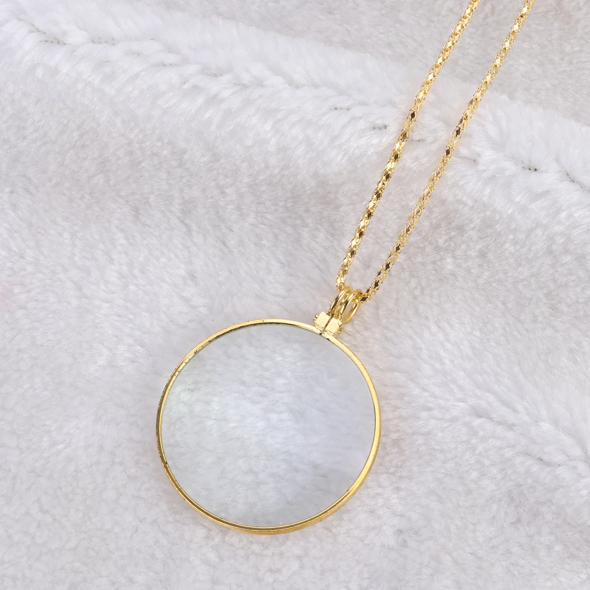 

Magnifying Glass Pendant Necklace Optical 5x Lens Silver Stylish Chain Visual Aid for Reading Inspection Compact Easy Wear