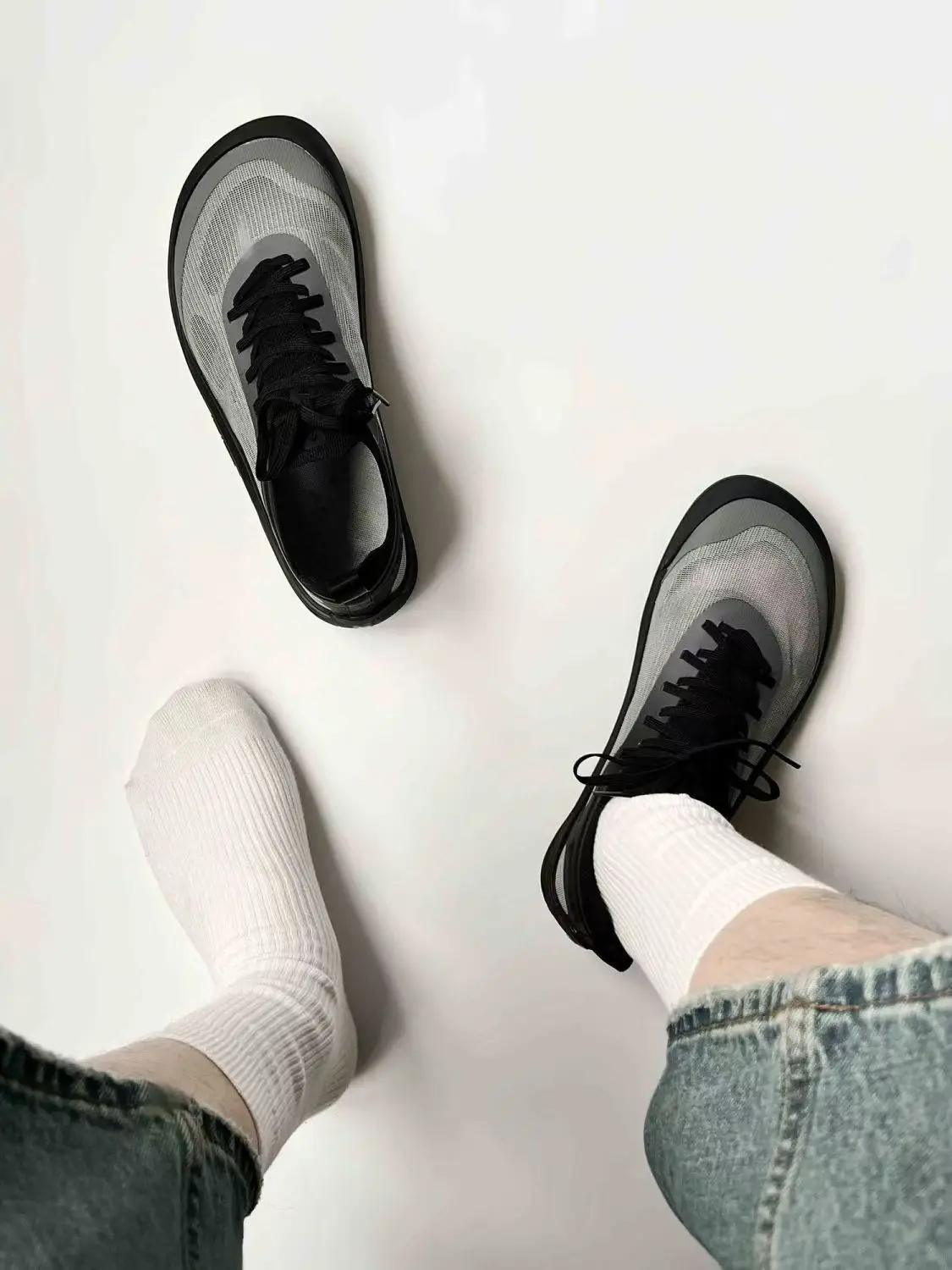 Men Barefoot Hiking Shoes Soft Sole Mesh Breathable Outdoor Trekking Sneakers Men German Army Style Training Casual Shoes