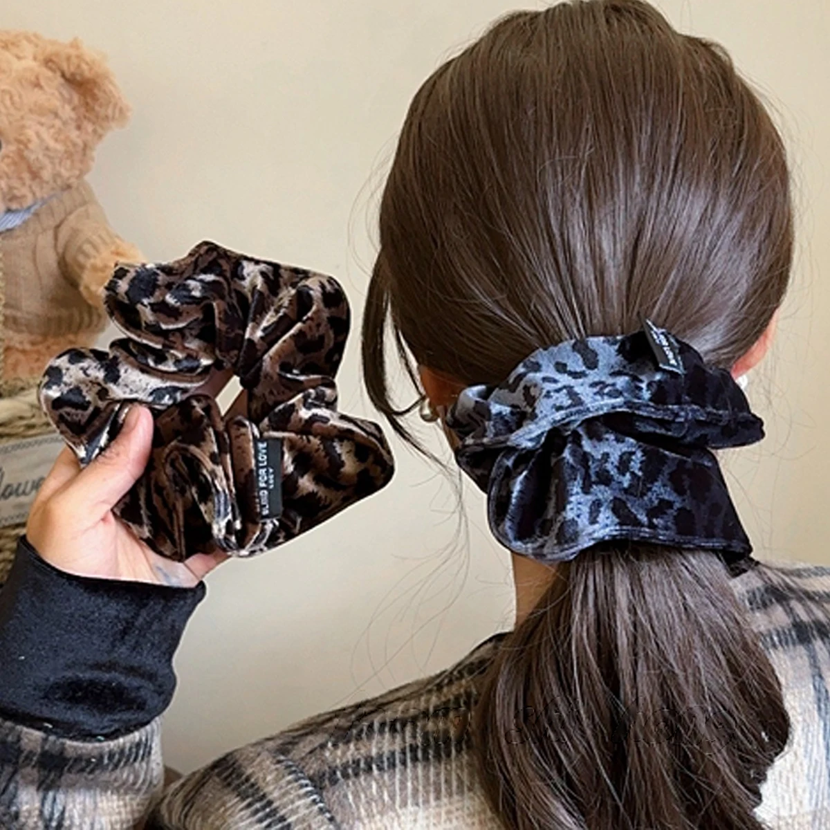 1 Stück Herbst Winter neuer Leopardenmuster Dickdarm Haargummi, High-End-Retro-Samt-Haarband, koreanischer Stil Haargummi Haarschmuck