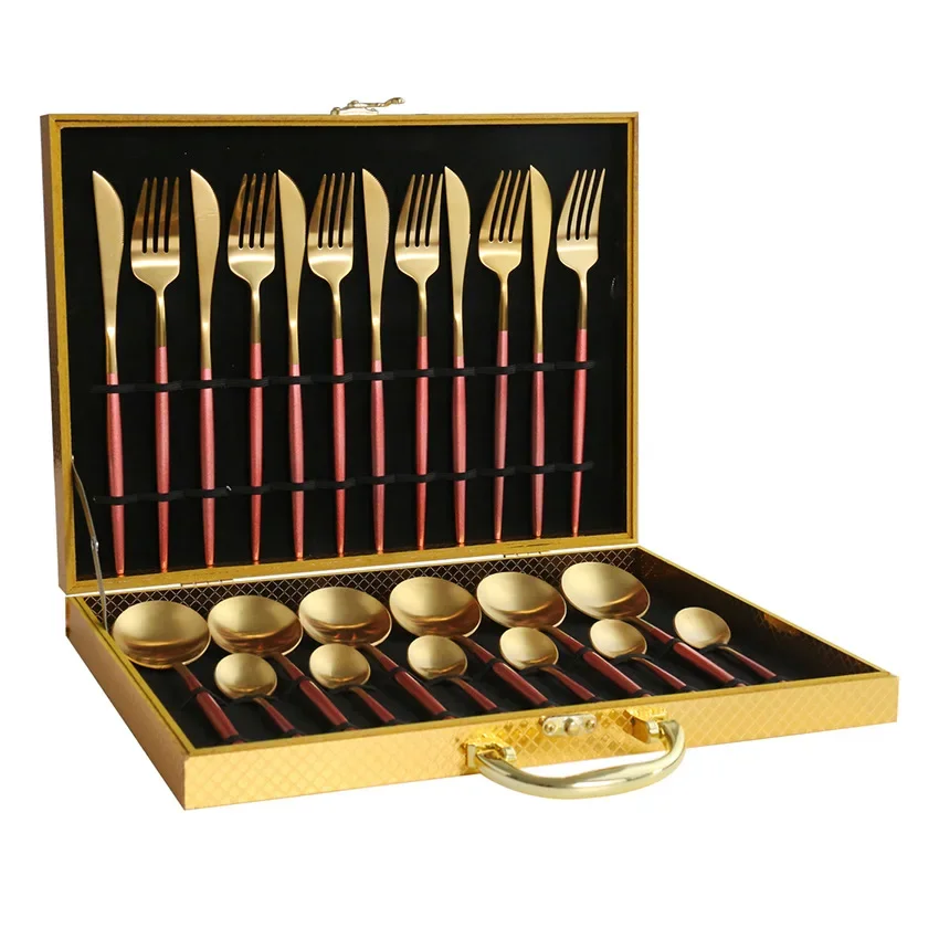 Factory Directly Gold Cutlery Set Wedding Banquet Feast 24PCS Stainless Steel Gold Plated Flatware Set with Wooden Box