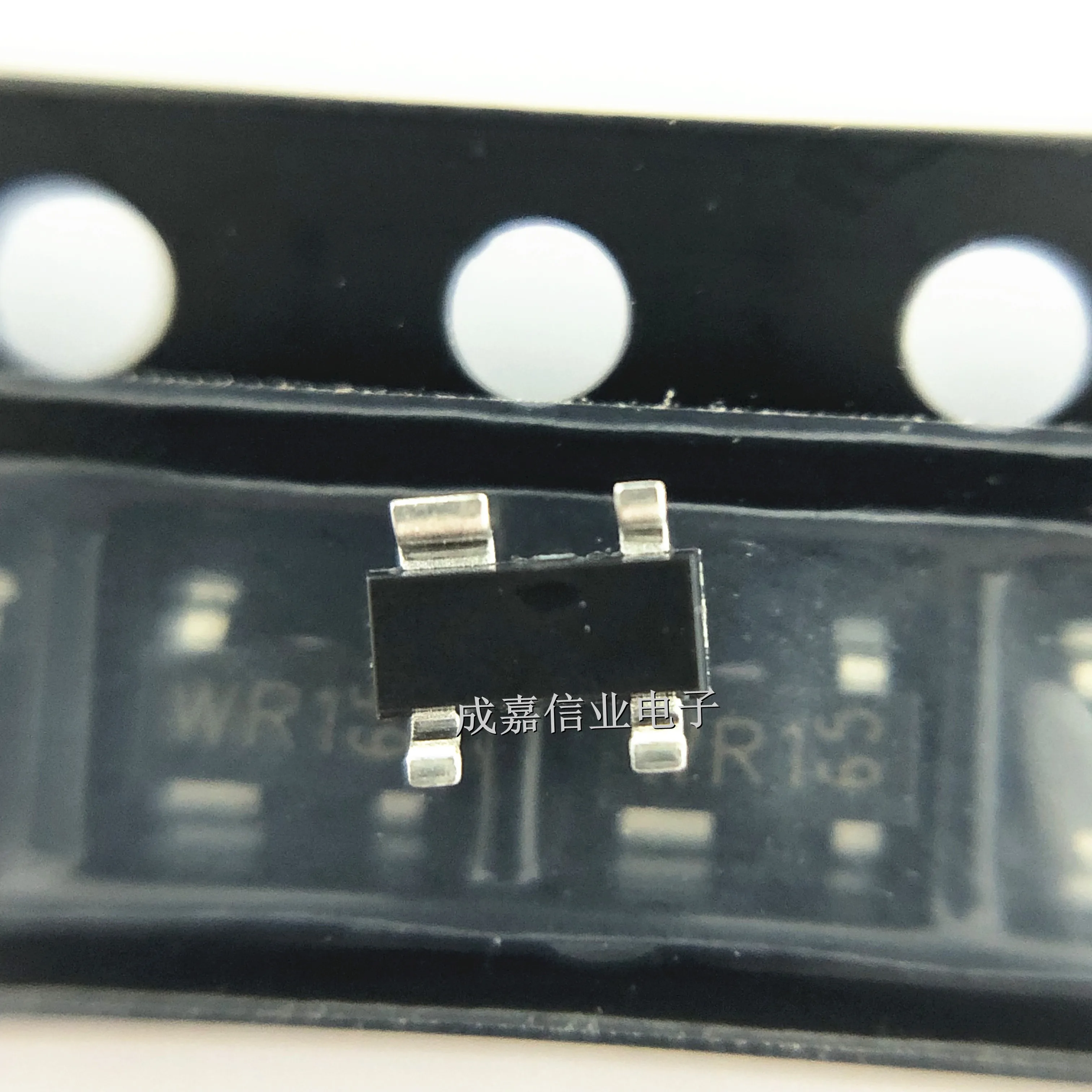 10pcs/Lot PRTR5V0U2X,215 SOT-143-4 MARKING;WR1 ESD Protection Diodes / TVS Diodes Operating Temperature:- 40 C-+ 85 C