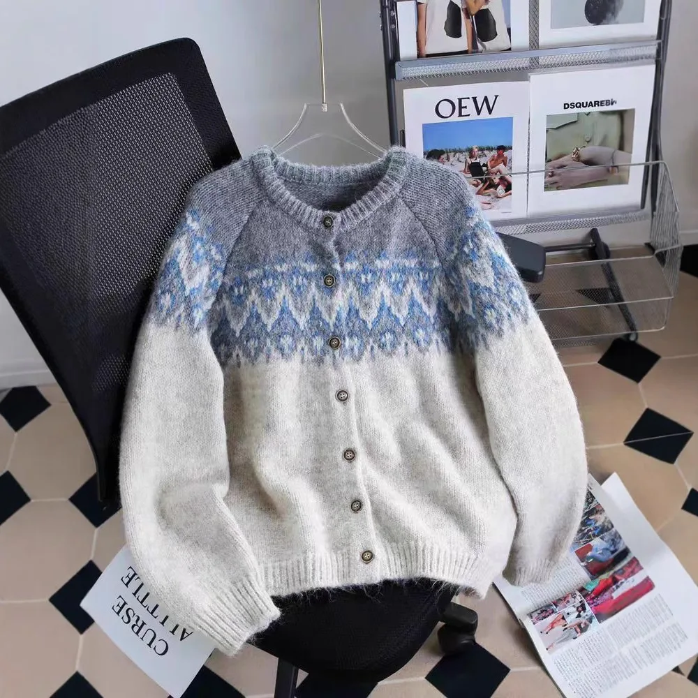 2026 Women Round Neck Fair Isle Knit Cardigan Retro Ethnic Jacquard Long Sleeve Single‑Breasted Loose Warm Casual Knit Outerwear