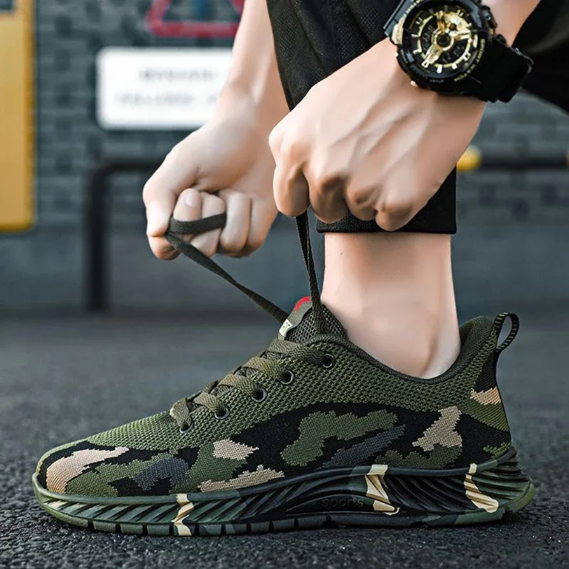 Fashionable Sports Shoes Men Anti Slip Wear-resistant Breathable Lightweight Outdoor Sports Camouflage Flat Bottom Walking Shoes