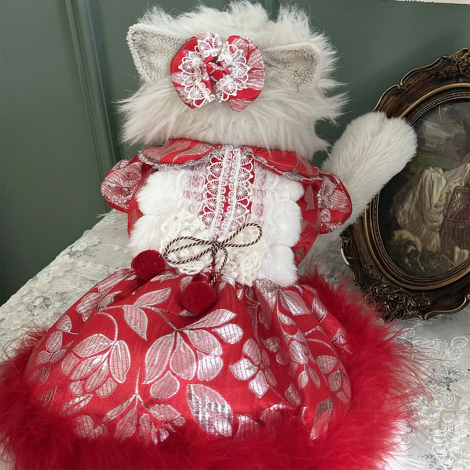 

Осень-зима, новые наряды для щенков, модные красные атласные хлопковые плюшевые новогодние платья принцессы для маленьких и средних собак, одежда для домашних животных, пудель