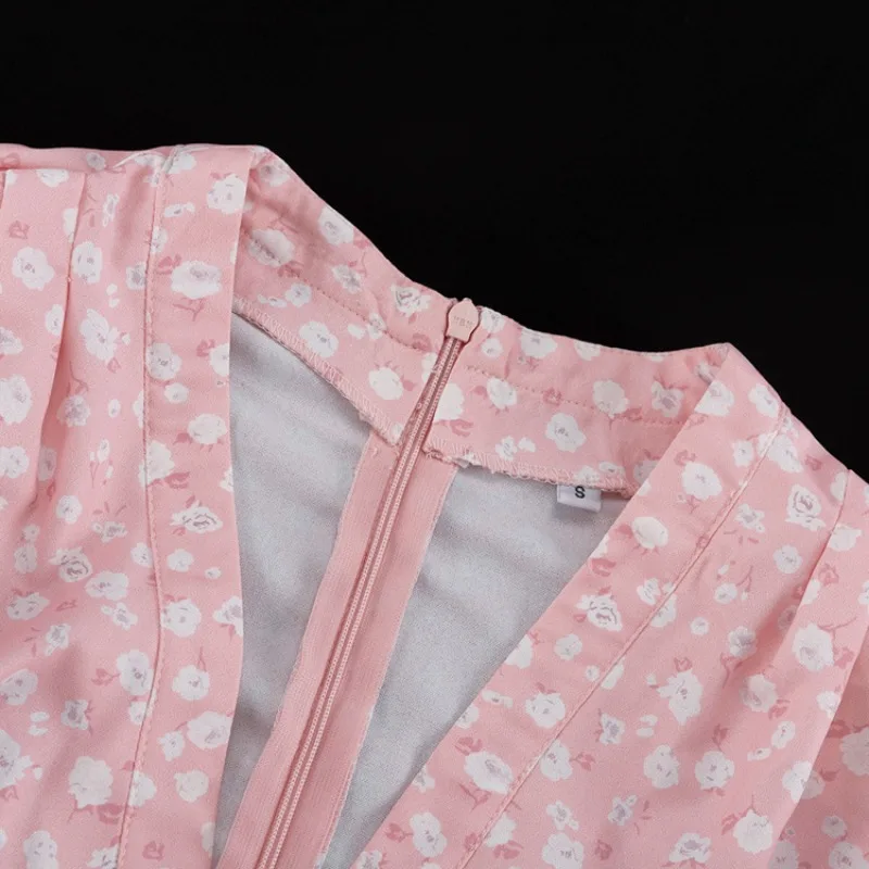2026 Sommer Blumen-Korsett-Minikleid Süßes Damenkleid mit Spitzenbesatz V-Ausschnitt Puffärmel Hohe Taille A-Linie Lässiges Party-Kurzkleid – Detail 4