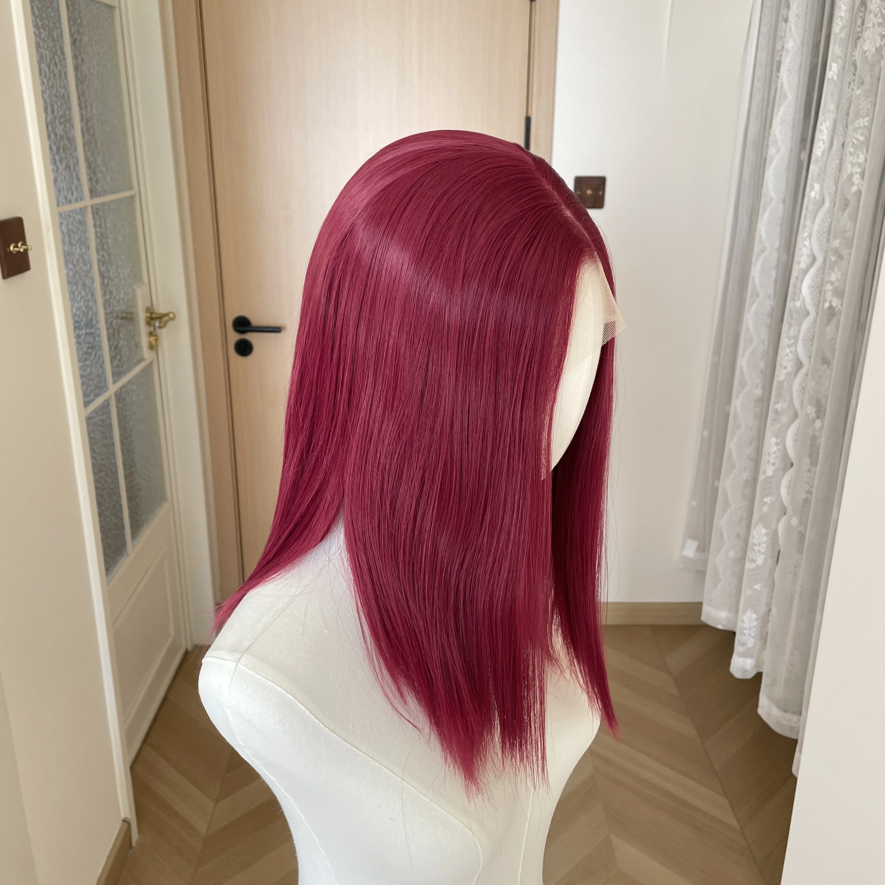

Cranberry Red Shoulder Length Synthetic Wigs for Women 13x4 Lace Front Glueless Middle Part Synthetic Wigs 150% Fashion Natural