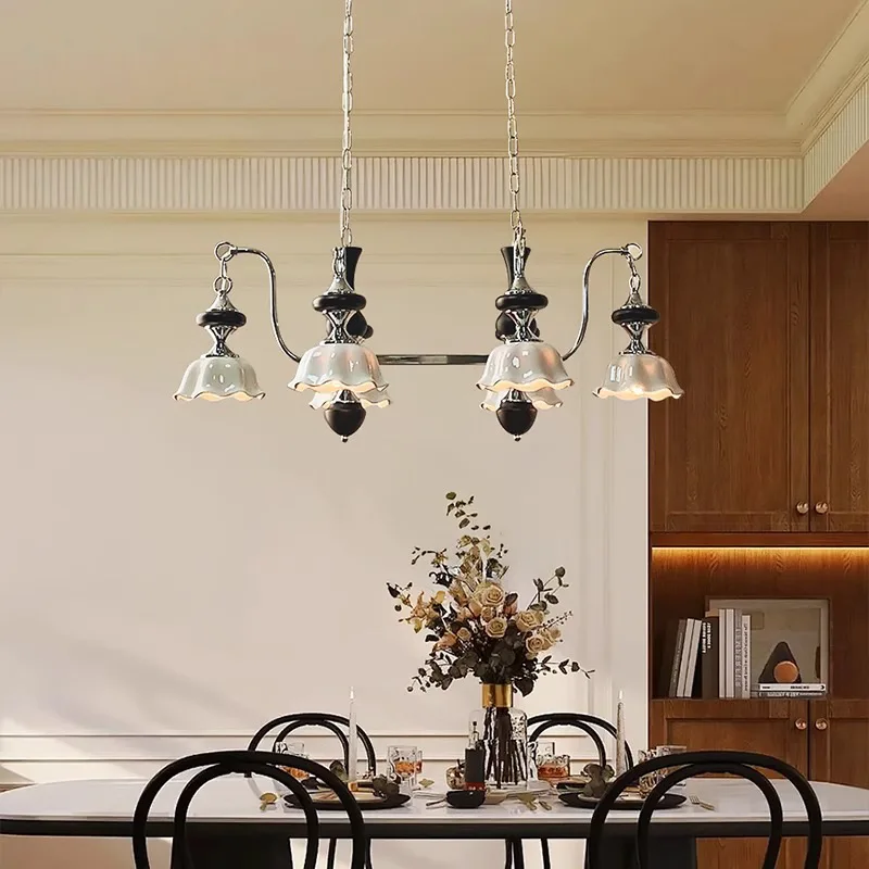 

French retro restaurant chandelier Nanyang style creative antique chandelier modern handmade