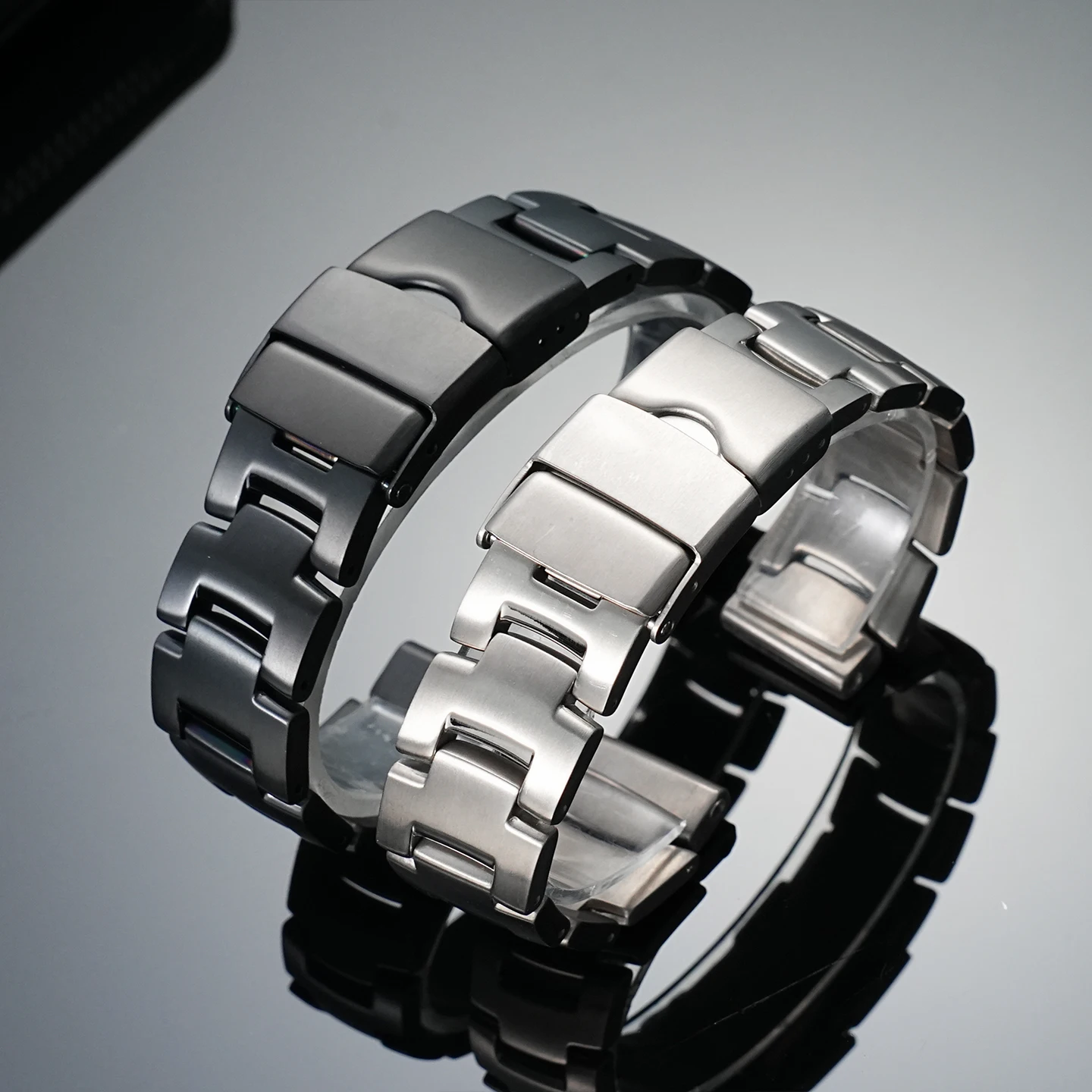 Replacement Titanium Band Strap for Men Compatible with Casio PRO TREK PRG-260 PRG-270 PRG-550 PRW-3500 Mountaineering Watch