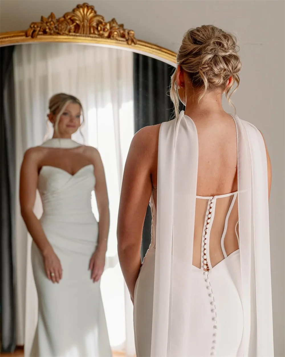 Tokyo Aangepaste witte trouwjurk met hartvormige hals, mouwloze bruidssluier met ritssluiting aan de achterkant, elegante zeemeermin trouwjurk